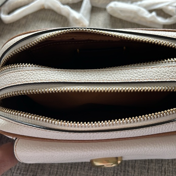 Coach Willow Camera Crossbody Bag In Colorblock - Picture 3 of 6